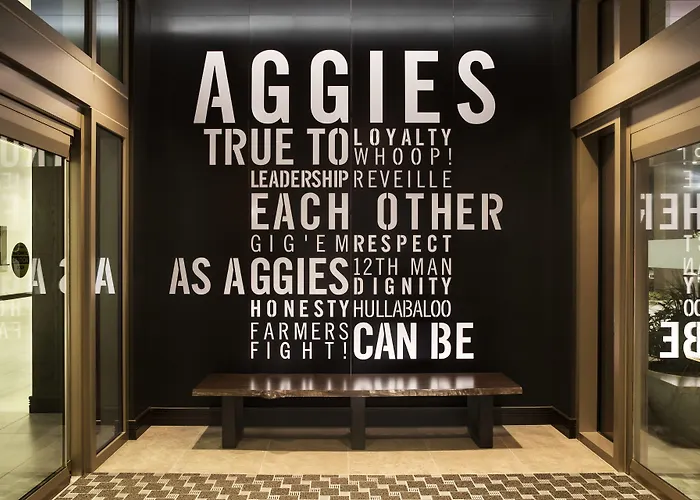 Luxury hotel only: Texas A&M Hotel And Conference Center